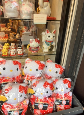 日本正品hellokitty储蓄罐摆件陶瓷生日礼物开学礼物新年礼物