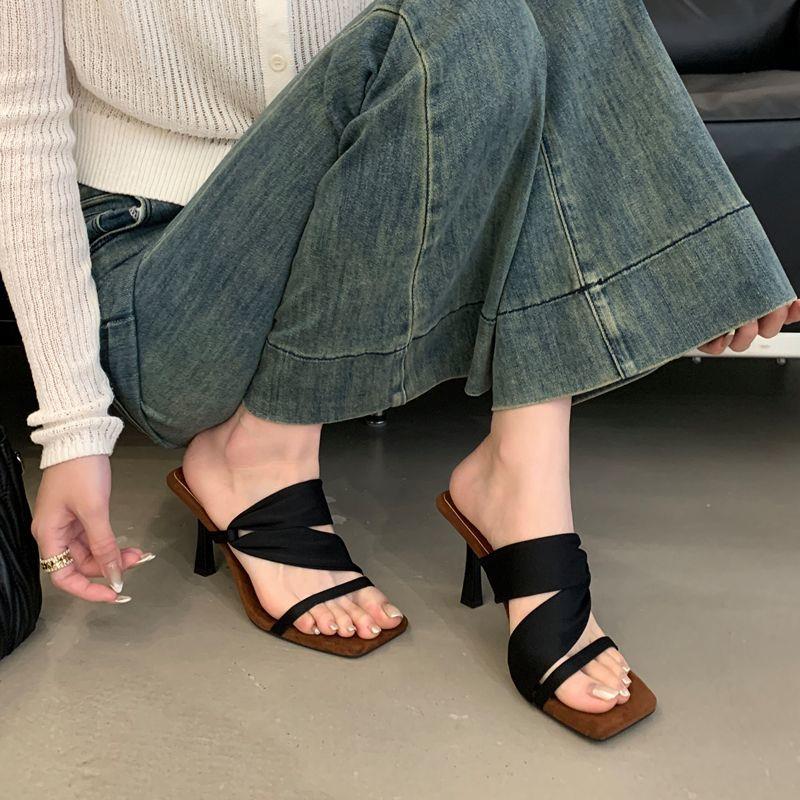 方头细跟露趾欧美范一字凉拖鞋女2026夏新款法式弹力高跟外穿半拖