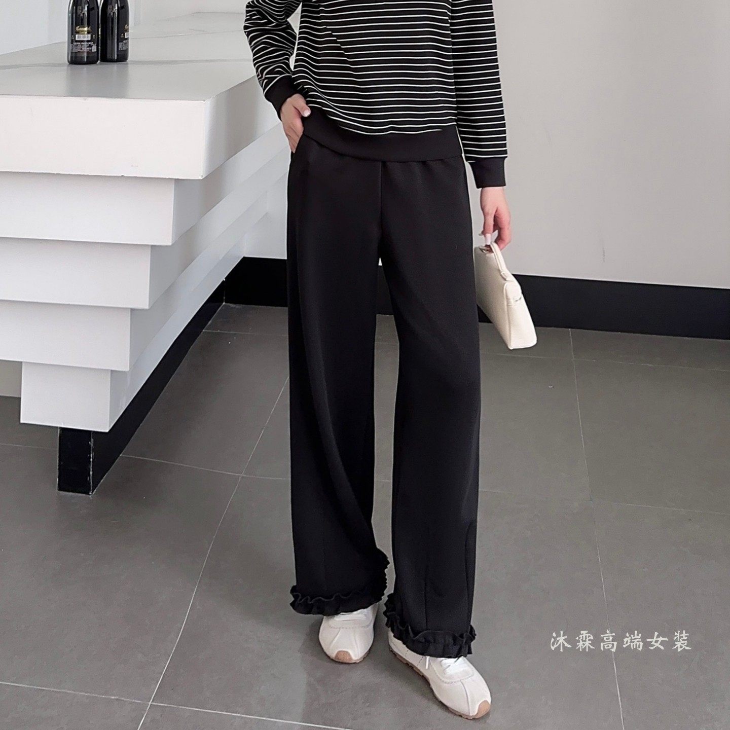 阳龙2025秋冬新款宽松大码修身百搭显瘦胖M休闲运动女裤B25-5506