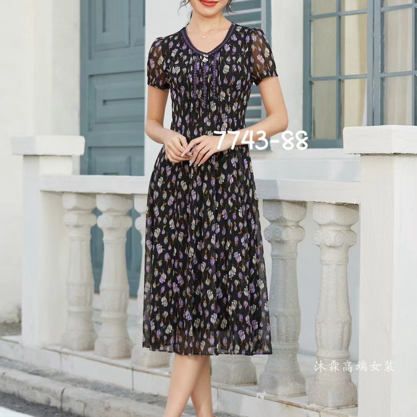 隆穈丝2025夏季新款台湾纱料凯永连衣裙女装显瘦气质妈妈装7743