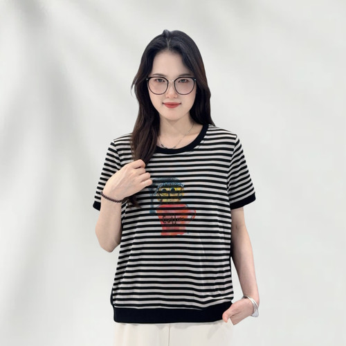 雅姿赏色珊瑚花2025夏季新款上衣大码显瘦宽松修身百搭t恤衫61060