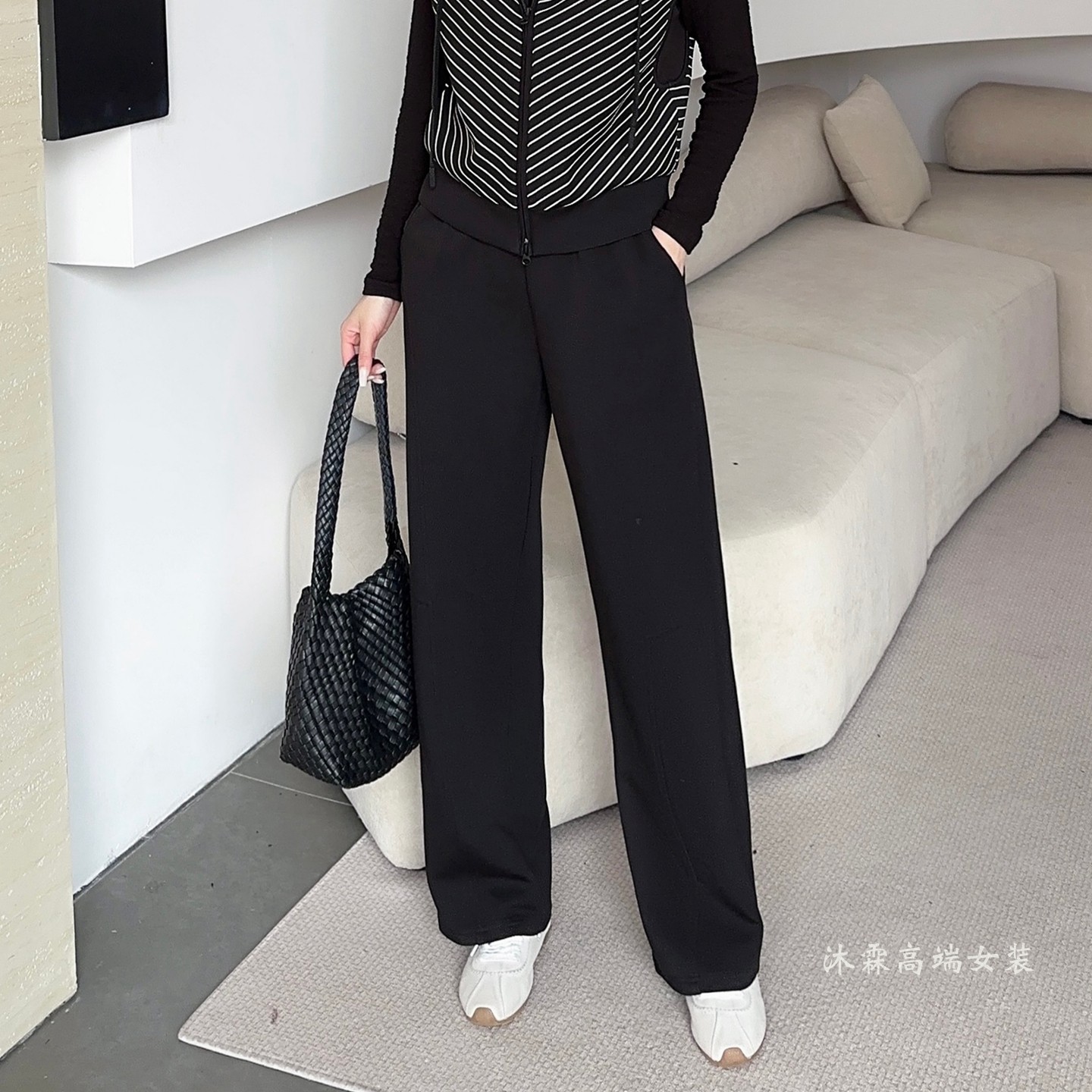 阳龙2025秋冬新款宽松大码修身百搭显瘦胖M休闲运动女裤B25-5505