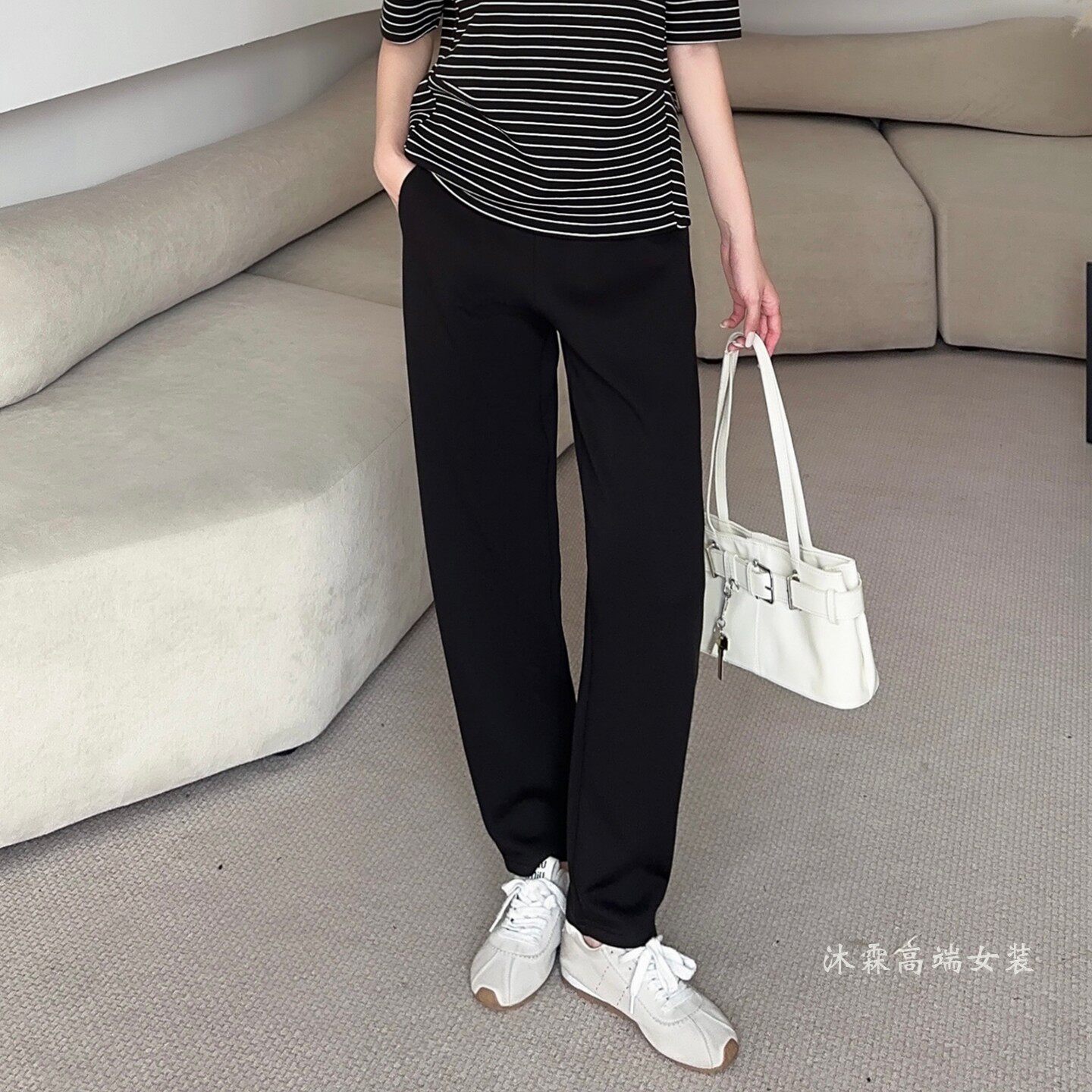 阳龙2025秋冬新款宽松大码修身百搭显瘦胖M休闲运动女裤B25-5508