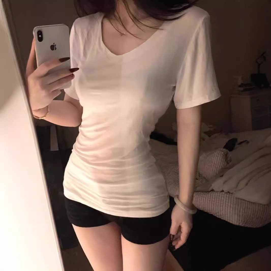 超显瘦夏日垂感正肩收腰V领短袖上衣打底基础好穿小心机辣妹T恤女