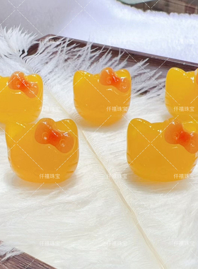 新品上新鸡油黄hello kitty上下通孔diy配饰蜡质项链手串文玩配件