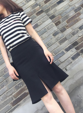 2022夏新款小优雅前开衩小鱼尾显瘦半身裙百搭黑色简约高腰小黑裙