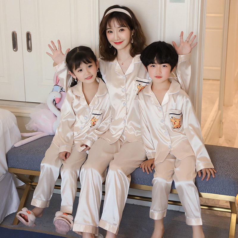 亲子睡衣一家三口秋季薄款冰丝长袖男孩女童皮卡丘家居服儿童套装