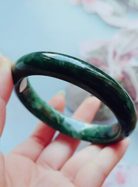 天然缅甸A货老矿料油青翡翠手镯