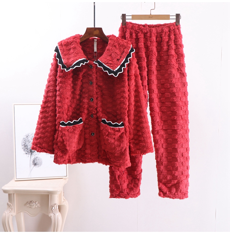 品牌折扣女士冬季珊瑚绒家居服娃娃领可爱甜美睡衣开襟长毛绒提花