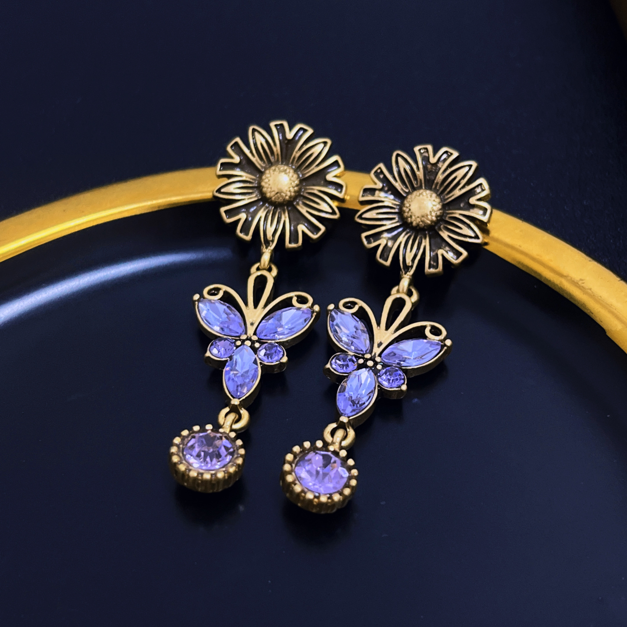 中古vintage复古首饰高级感重工俄金雏菊花朵蝴蝶设计小众耳环女