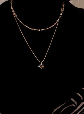 双层叠戴金色虎眼石芒星串珠吊坠项链女复古美拉德秋冬高级感毛衣