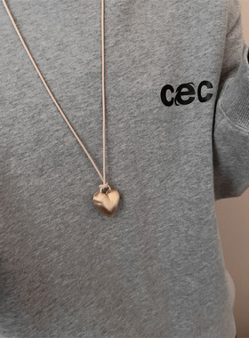 韩系博主同款ins风爱心吊坠项链简约百搭毛衣链个性抽拉式卫衣链