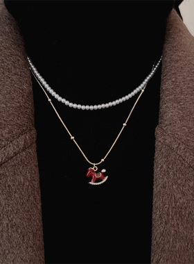 新年红色滴油小马双层珍珠项链本命年独特气质可叠戴高级感锁骨链