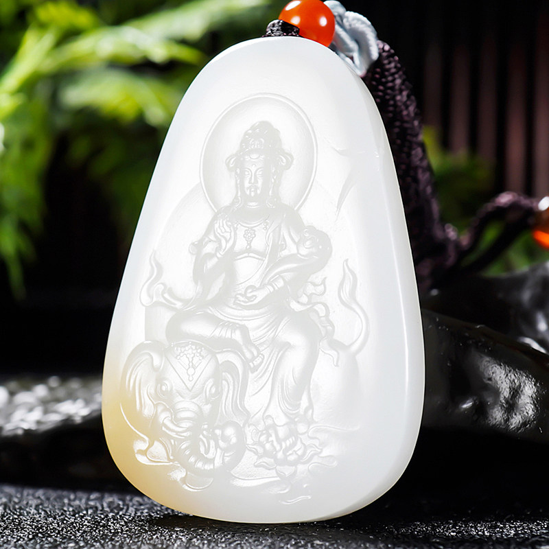 新疆大师冯立辉和田玉且末料糖羊脂白玉普贤菩萨吊坠 31.58克
