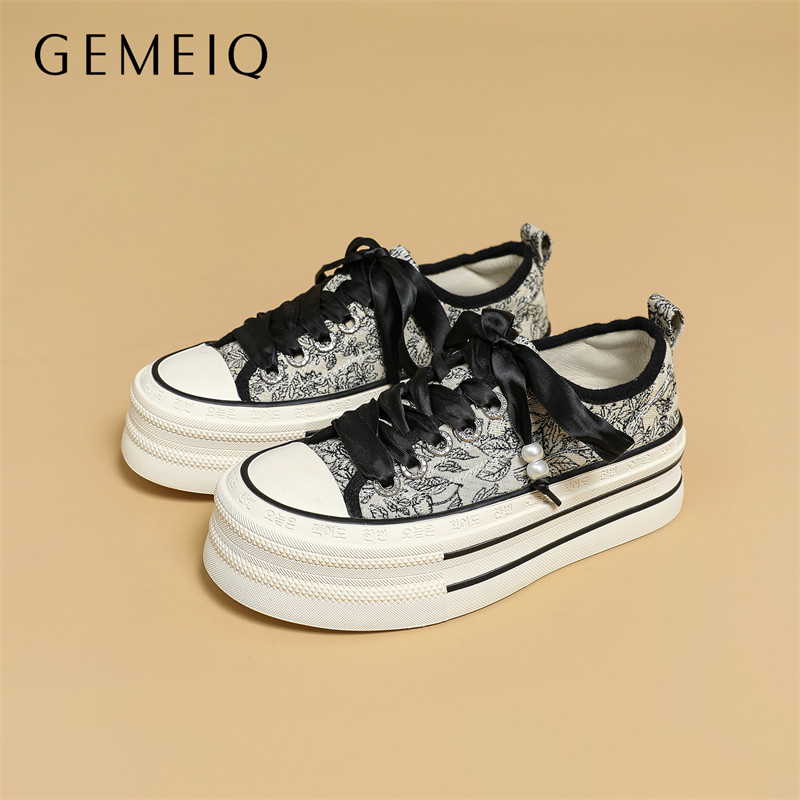 戈美其春夏平底透气网面增高女鞋百搭舒适运动休闲鞋时尚学生板鞋