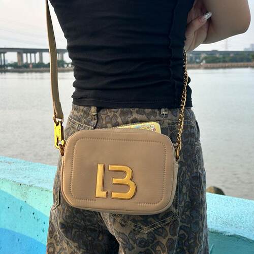 尼龙轻奢品字母女包bimbaylola