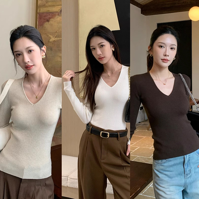 2026早春新款V领长袖羊毛打底衫女内搭修身显瘦韩版亲肤针织上衣