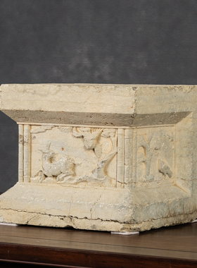 明代石雕鹿纹方座摆件