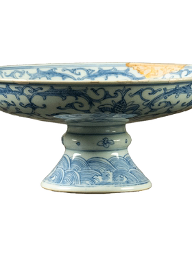 清代青花缠枝花卉纹高足盘