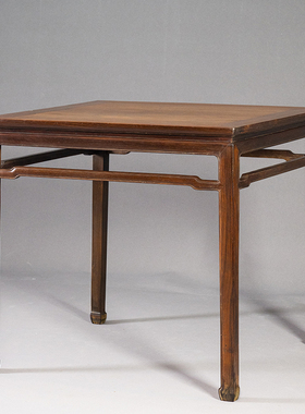 红木束腰罗锅枨马蹄腿八仙桌