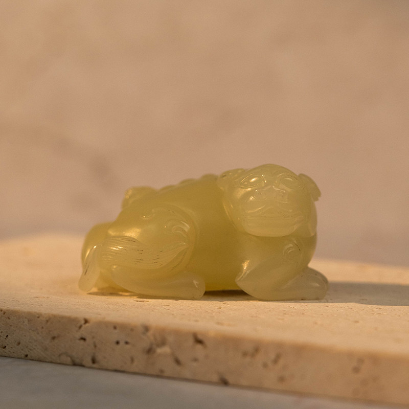 清代玉雕子母瑞兽摆件老物件古董玉器收藏玉雕摆件 63g