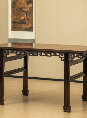 红木透雕拐子纹画案古典家具