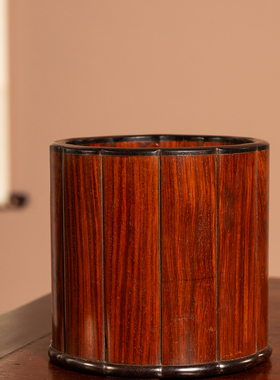 清代黄花梨紫檀口底瓜棱笔筒