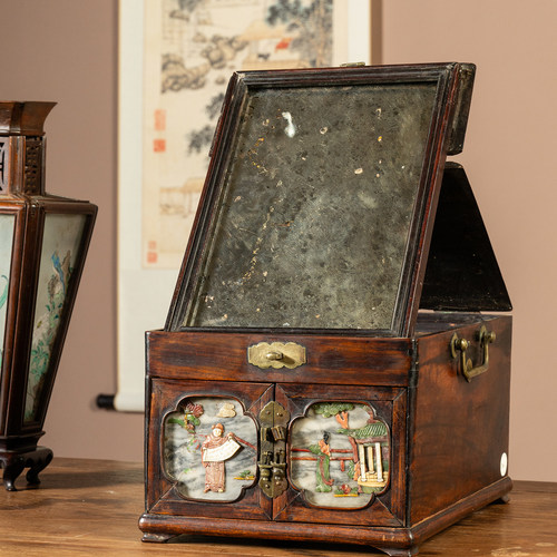 清代红木百宝嵌人物故事镜箱