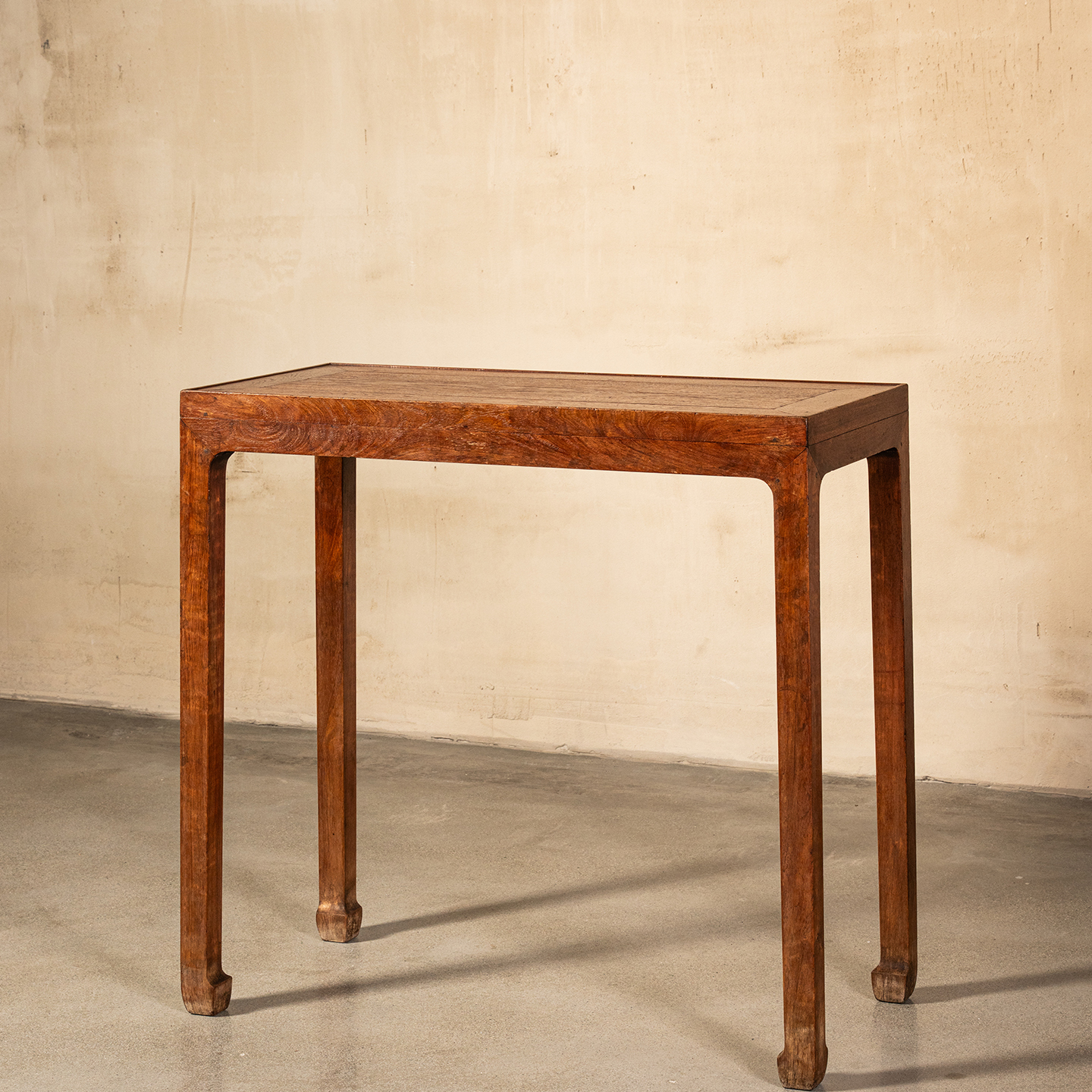 清早期黄花梨拦水线四面平香几