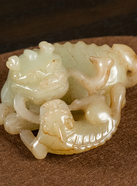 清代玉雕子母瑞兽把件老物件古董玉器收藏天然和田玉雕摆件95.4g