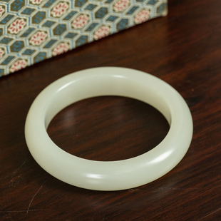 清代玉镯圈口58mm文玩古董玉器收藏真品配饰镯子和田玉手镯72.4g