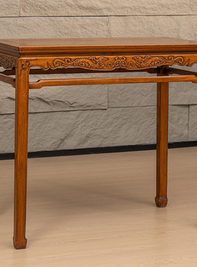 海南黄花梨螭龙纹半桌明