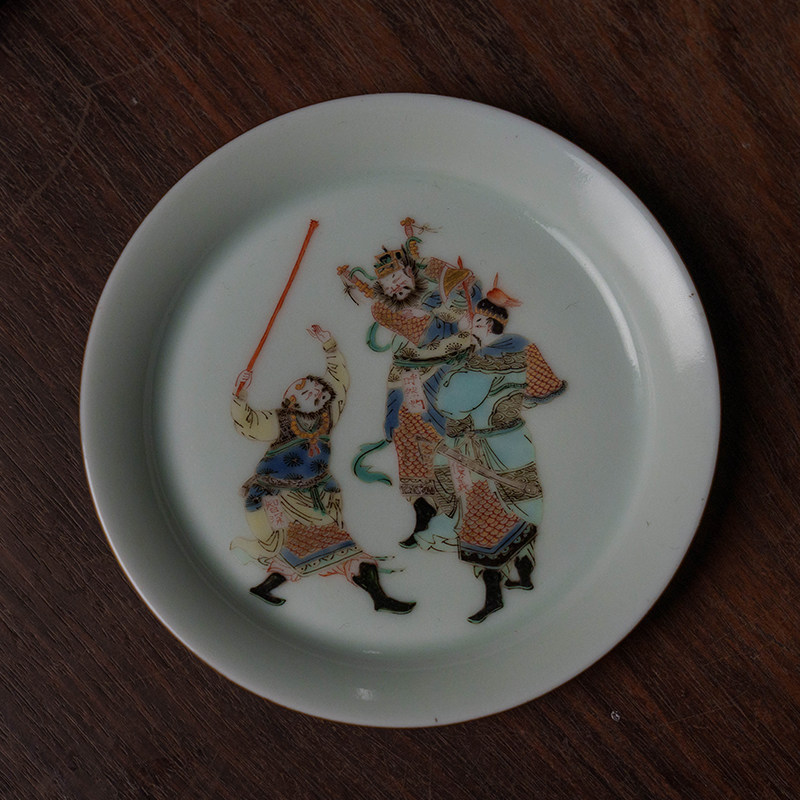 清代 粉彩水浒人物盘（一对）文玩古董收藏真品粉彩瓷器装饰摆件