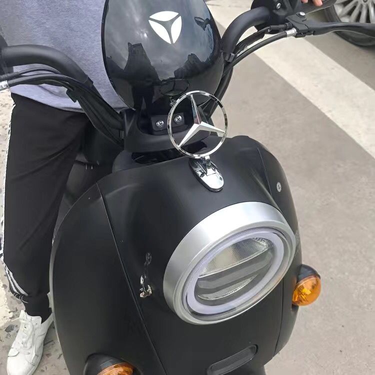 奔驰摩托车个性车贴花改装贴车标3D金属标奔驰车头标志贴纸油箱贴