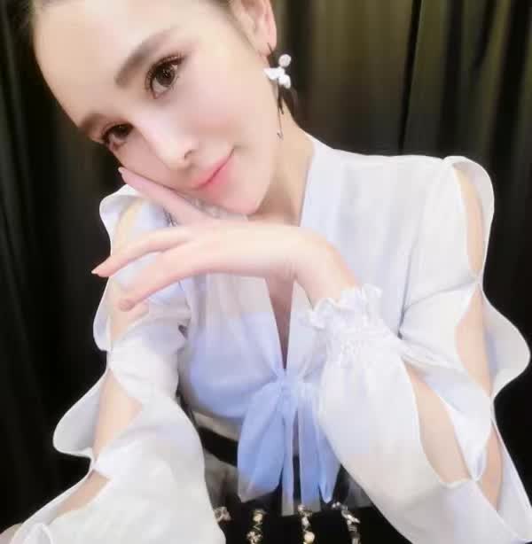 春装新款性感夜店v领系带蝴蝶结白衬衣长袖设计感小众打底上衣女