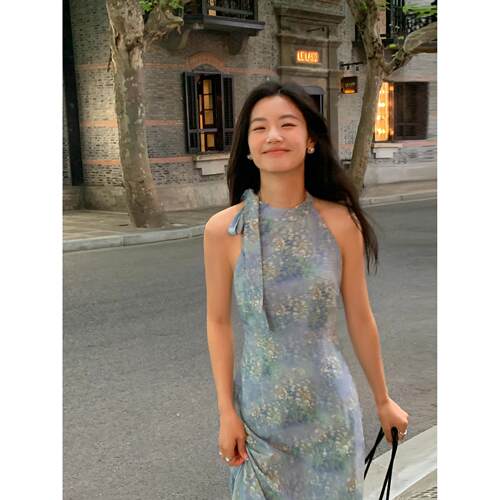 pusumede法式复古挂脖连衣裙女绑带收腰碎花裙无袖背心裙气质长裙