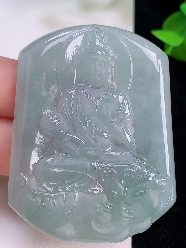 珠宝玉器挂件玉坠玉器正宗正品缅甸天然翡翠a货飘绿普贤菩萨吊坠