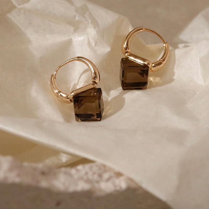 茶咖色方块钻石耳坠独特漂亮女人味小巧耳钉耳扣轻奢高级感耳环