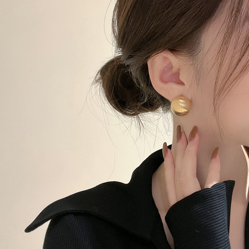 属拉丝耳钉高级感气质耳环耳饰