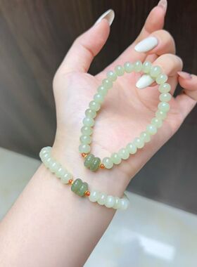 玉阅珠宝和田玉并蒂莲手串