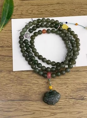 天然和田玉湖水绿带锁项链