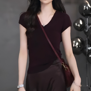 气质简约短袖 新款 欧货高端暗紫色法式 上衣女2025夏季 修身 显瘦小衫