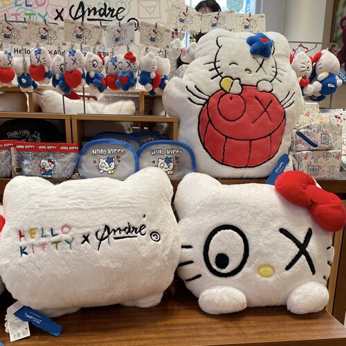 Hello Kitty×André Saraiva系列-大头休闲毯抱枕名创优品MINISO