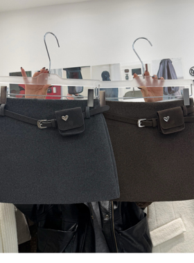 AME2025冬季新款韩版高品质加厚羊毛呢配爱心腰包百搭半身裙A字裙