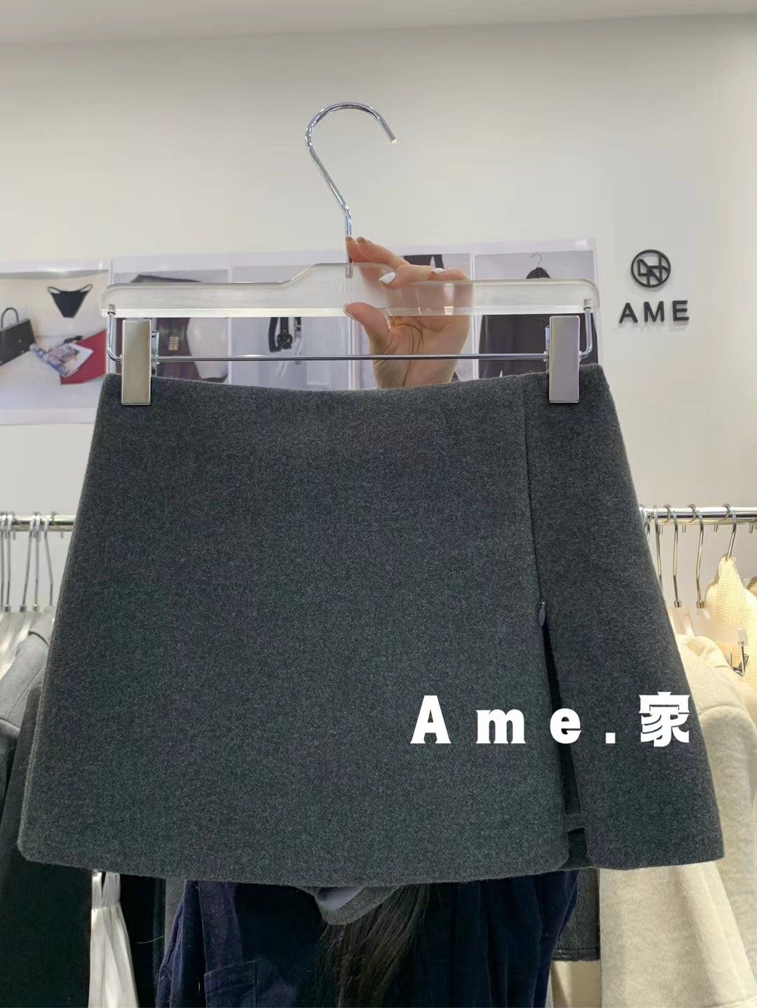 AME2025冬季新款高品质前拉链加厚羊毛呢显瘦半身裙A字裙包臀裙