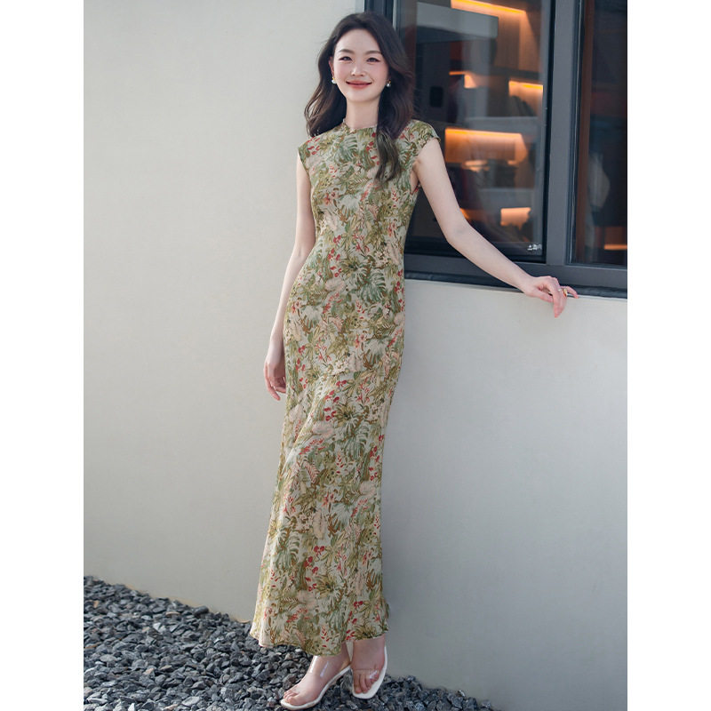 荣太曲线美感新中式改良旗袍单层桑蚕丝连衣裙女小碎花真丝鱼尾