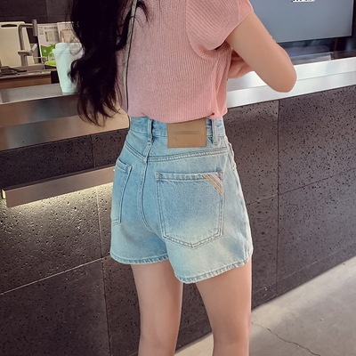 CKLY2077浅蓝色破洞牛仔阔腿短裤
