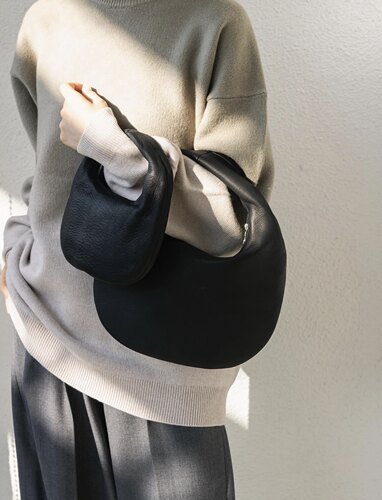 日本正品Aeta月牙包小众轻奢鹿皮单肩包手拎包复古手提包女包