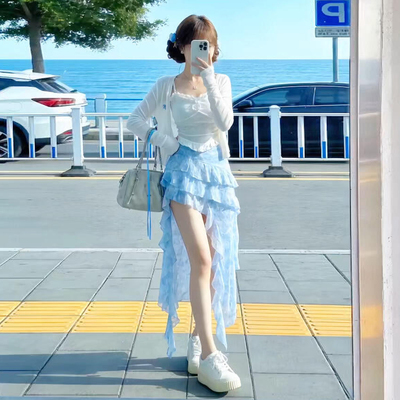 巨好看穿搭蓝色碎花半身连衣裙女早春夏2026新款开衫吊带三件套装
