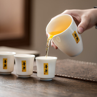 高端白瓷功夫茶具套装简约素净盖碗公杯六杯中式泡茶利器